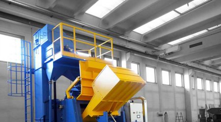 Q32系列履帶式拋丸機(jī)：中小工件的專業(yè)處理方案